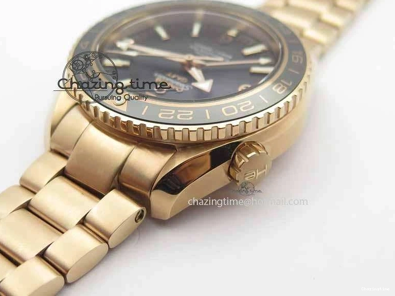 0305 Efficient Planet Ocean GMT 43.5mm RG V6F 1:1 Best Edition Black Dial On RG Bracelet A 8182